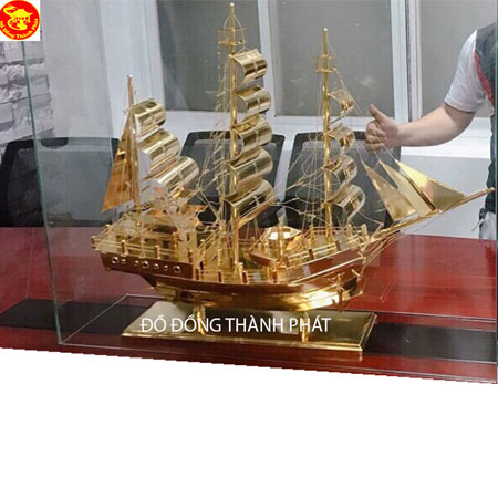 Mô Hình Thuyền Mạ vàng 24 k Cực Khủng Cho Khách Phú Quốc
