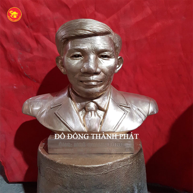 Đúc tượng cụ ông cao 42 cm tại Nam Định