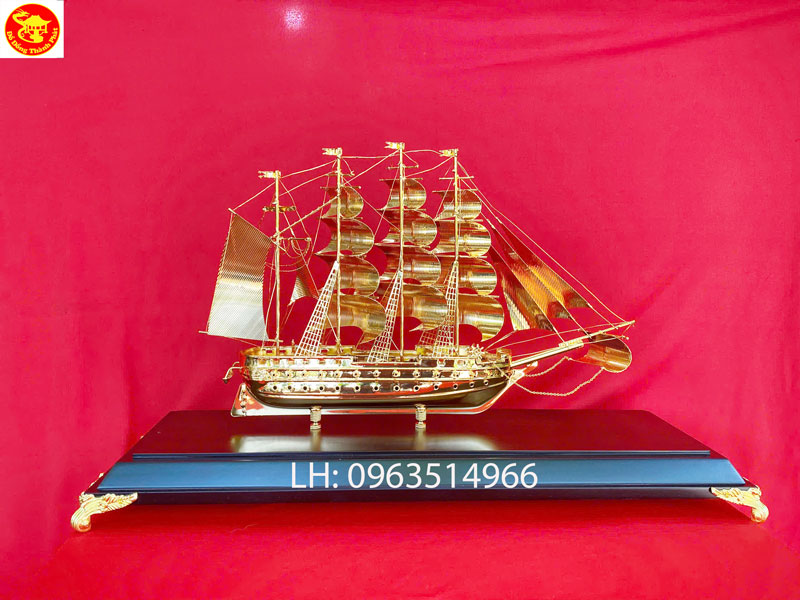 địa chỉ bán môt hình thuyền buồm mạ vàng 24 k 