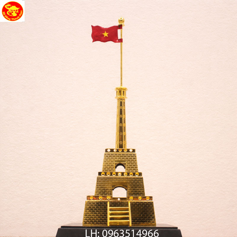 cột cờ để bàn làm việc mạ vàng 24 k