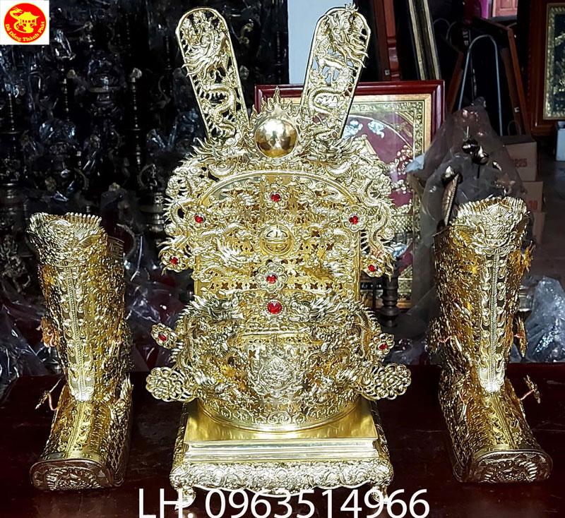 Bộ mũ hia thờ bằng đồng hoàn thiện bàn giao cho anh khách tại Hà Nội