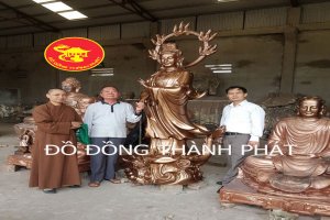 Tượng Bồ Tát Quán Thế Âm Bằng Đồng Đỏ Cao 2,3m