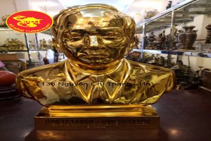 Đúc Tượng Chân Dung Bán Thân Mạ Vàng 24 K