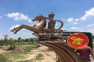 Đúc tượng đồng tượng Thánh Gióng cao 1,48 m